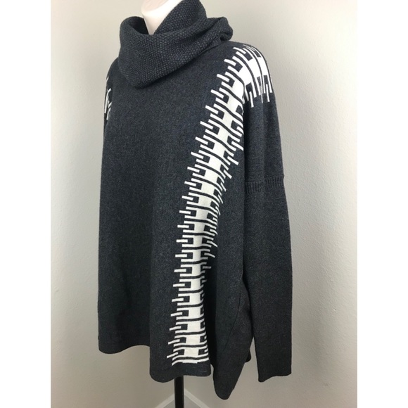 Leo & Sage Turtleneck Wool Sweater - Picture 4 of 7